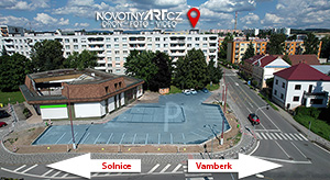 Pohled na parkoviště ateliéru DronFotoVideo